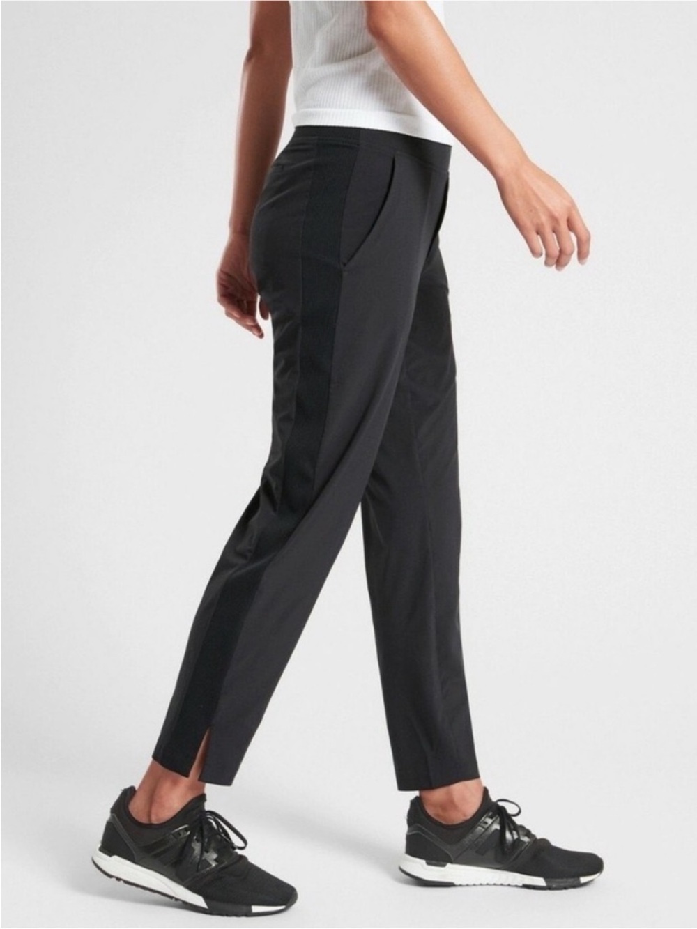 Athleta Brooklyn Ankle Pants in Black Size 6